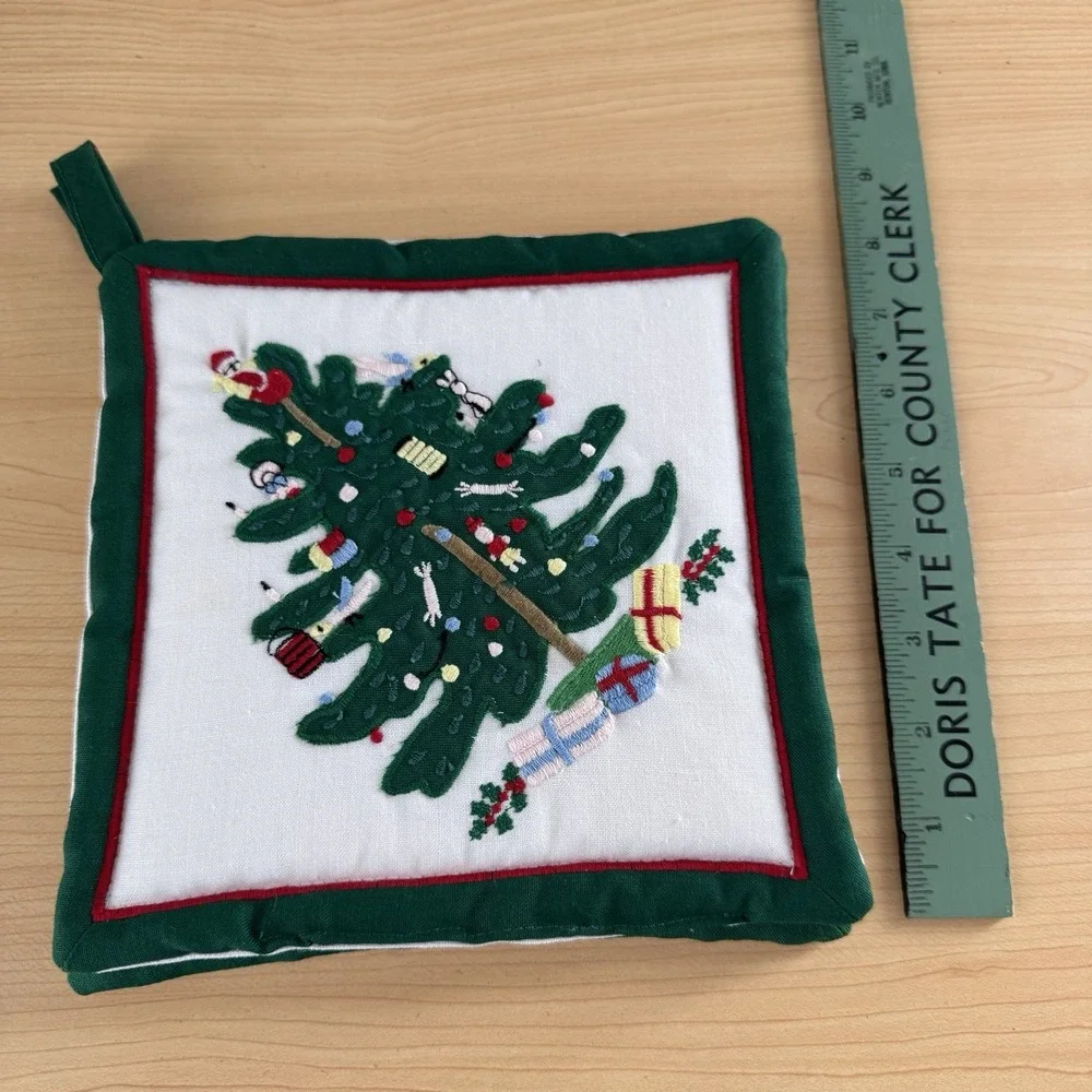 Vtg Linen‎ Embroidered Potholders Christmas Tree Cottagecore Traditional 80s Nos